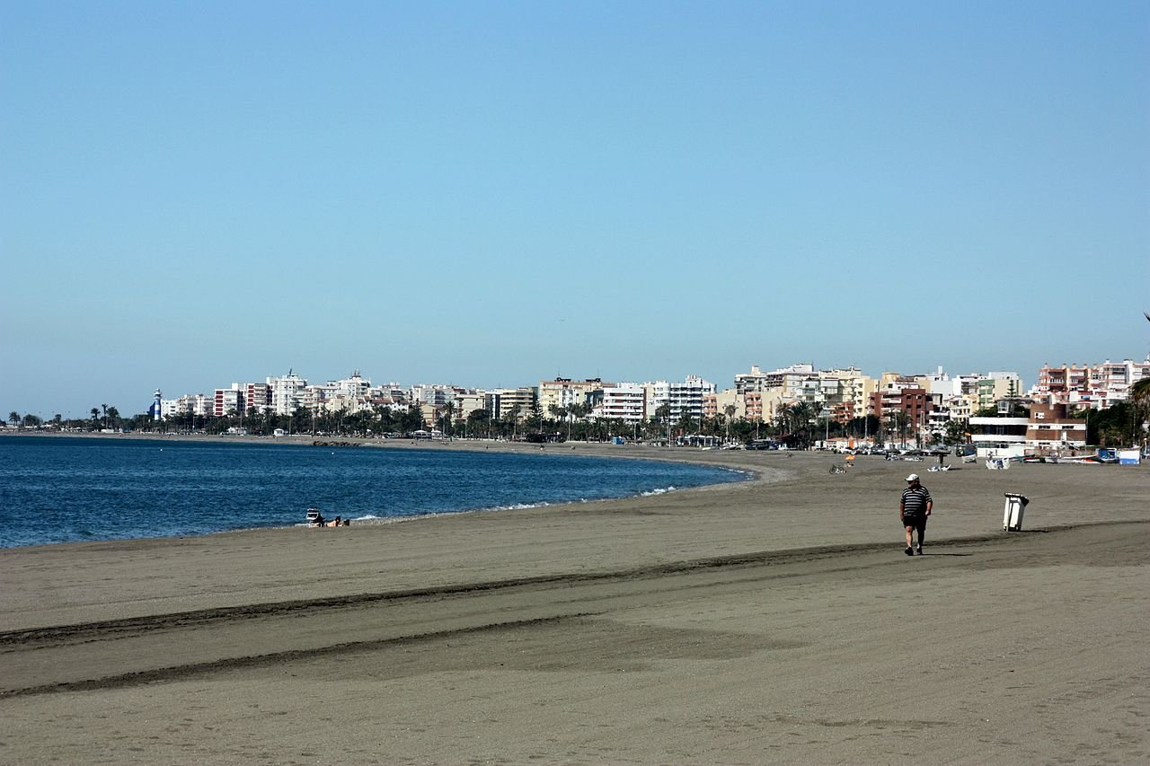 Foto de Caleta De Vélez por @baseline_wikimedia