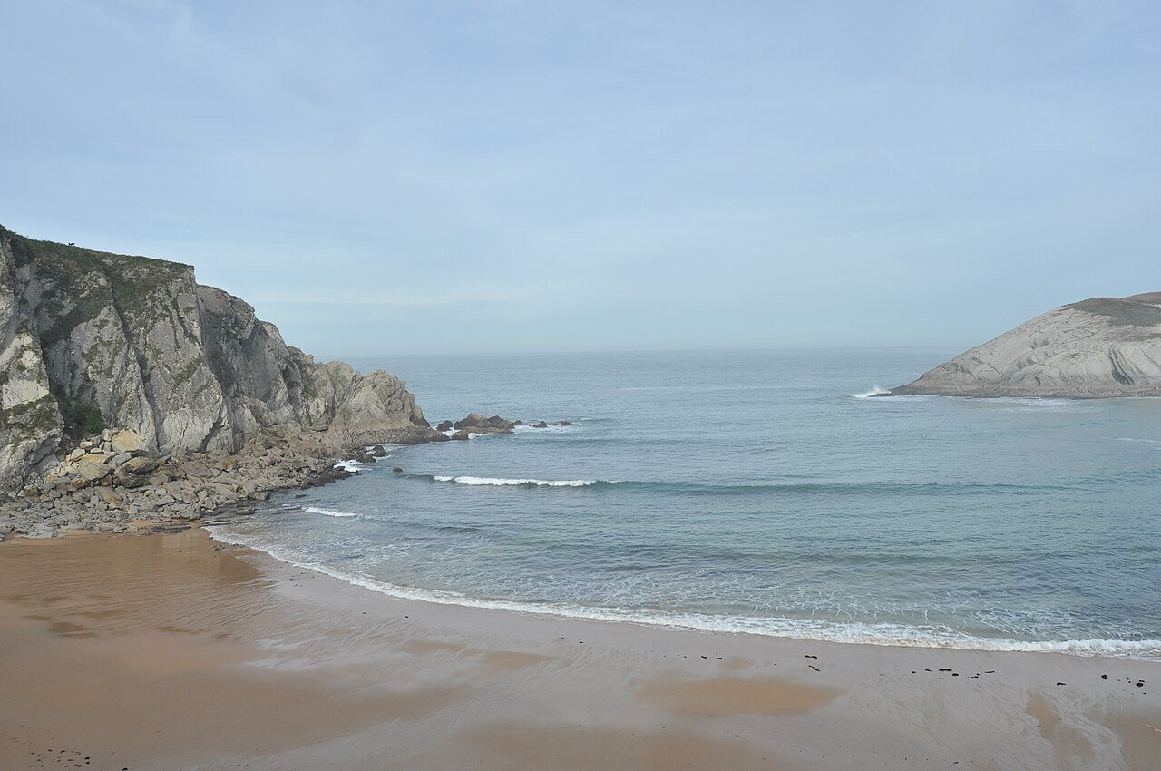 Foto de Covachos por @baseline_wikimedia
