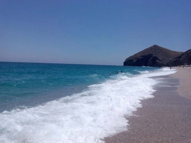 Foto de Playa De Levante por 📸 © TURISMO ANDALUZ
Fuente: andalucia.org